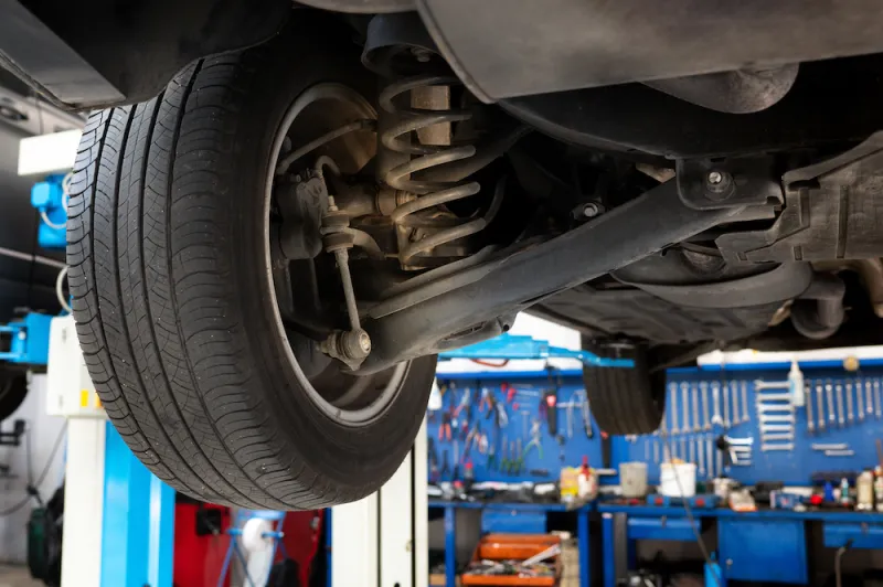 Shockbreaker Mobil dan Tanda-Tanda Harus Diganti